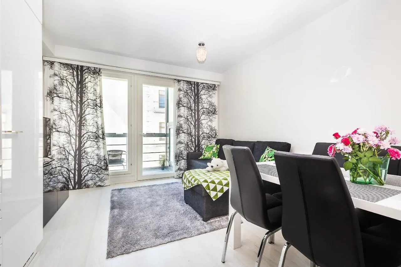 Go Happy Home Apartments Хельсинки